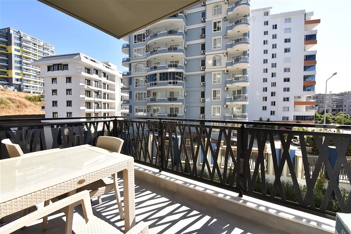 One-bedroom apartment in a complex with hotel infrastructure