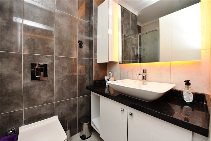 One-bedroom apartment in a complex with hotel infrastructure