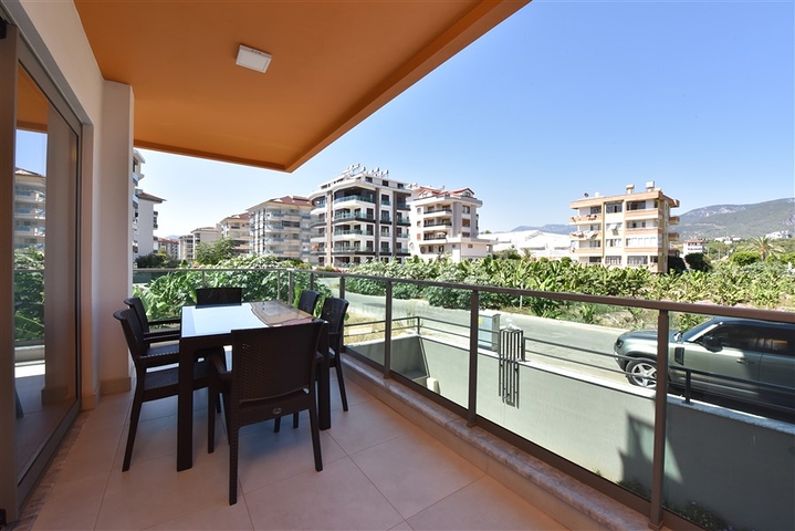 Beach Front complex - 2 bedroom apt - in Kestel / Alanya 