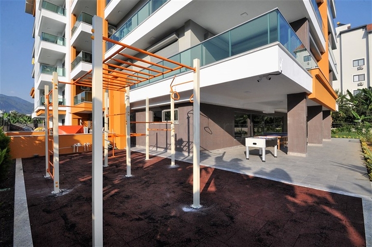 Beach Front complex - 2 bedroom apt - in Kestel / Alanya 