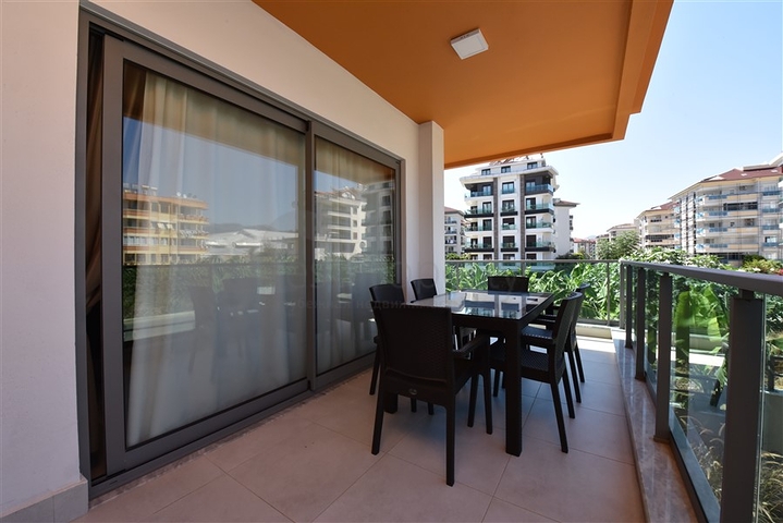 Beach Front complex - 2 bedroom apt - in Kestel / Alanya 