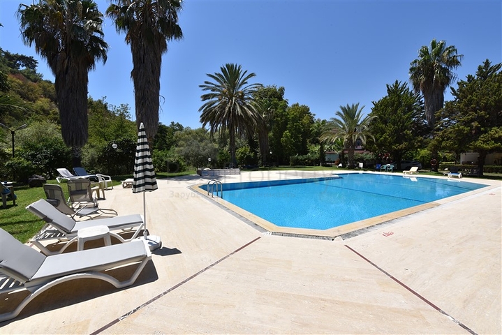 Spacious 7+1 villa in Kestel area