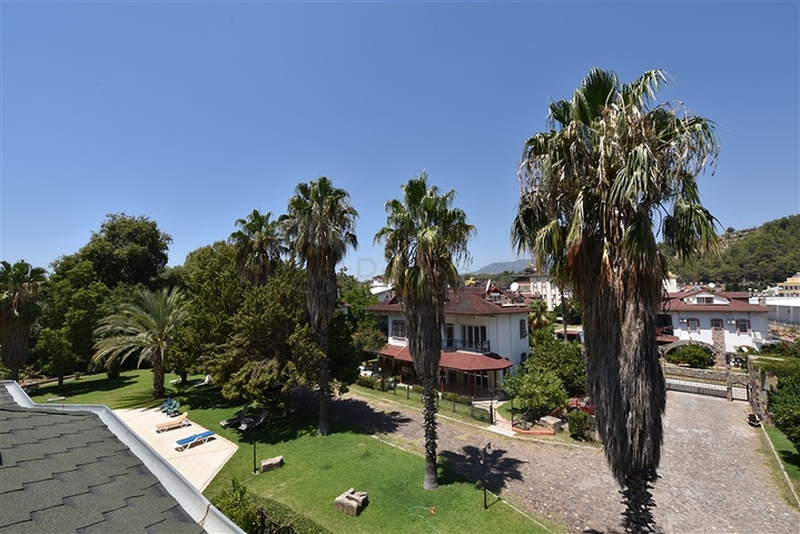 Spacious 7+1 villa in Kestel area