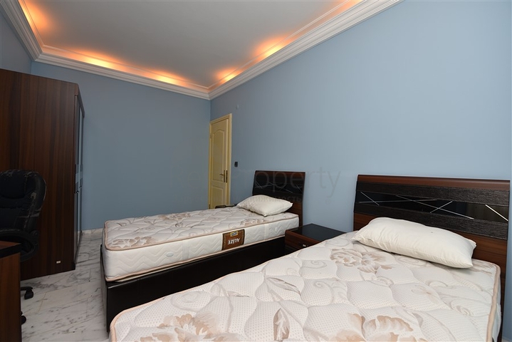 Spacious 7+1 villa in Kestel area