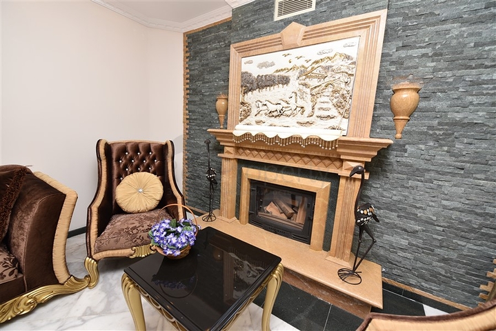 Spacious 7+1 villa in Kestel area