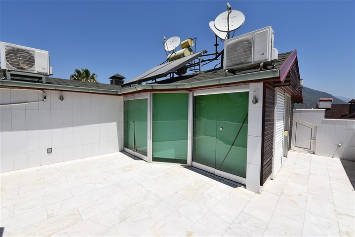 Spacious 7+1 villa in Kestel area