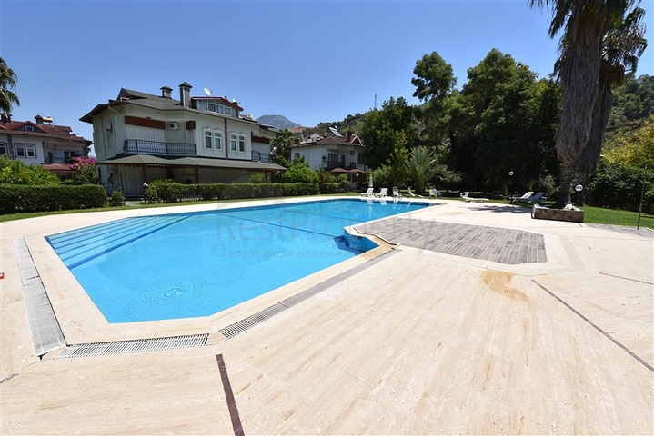 Spacious 7+1 villa in Kestel area