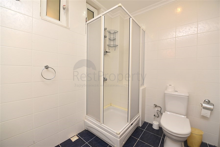 Spacious 7+1 villa in Kestel area