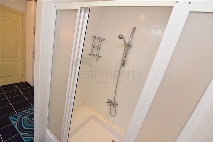 Spacious 7+1 villa in Kestel area