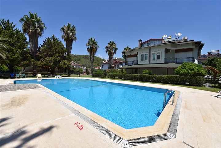 Spacious 7+1 villa in Kestel area