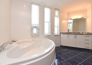 Spacious 7+1 villa in Kestel area