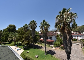 Spacious 7+1 villa in Kestel area