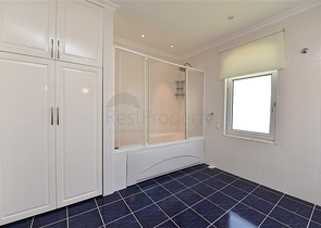 Spacious 7+1 villa in Kestel area