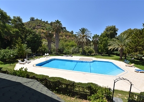 Spacious 7+1 villa in Kestel area