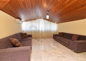 Spacious 7+1 villa in Kestel area