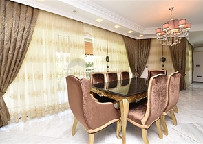 Spacious 7+1 villa in Kestel area
