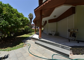 Spacious 7+1 villa in Kestel area