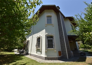 Spacious 7+1 villa in Kestel area