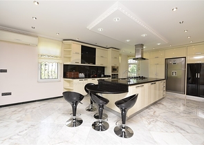 Spacious 7+1 villa in Kestel area