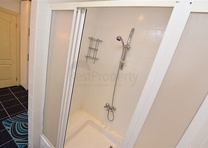 Spacious 7+1 villa in Kestel area