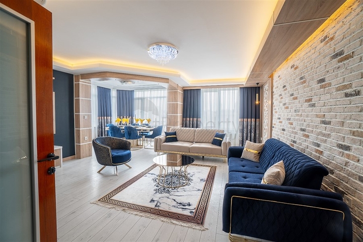 Prime location - 3 Bedroom Penthouse - In Alanya Center 