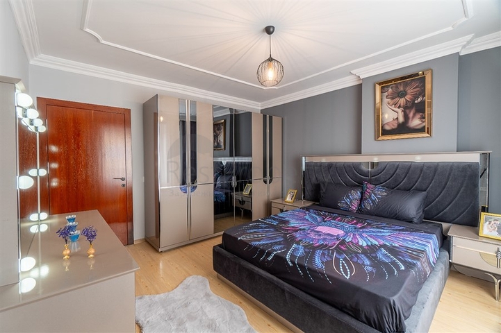 Prime location - 3 Bedroom Penthouse - In Alanya Center 