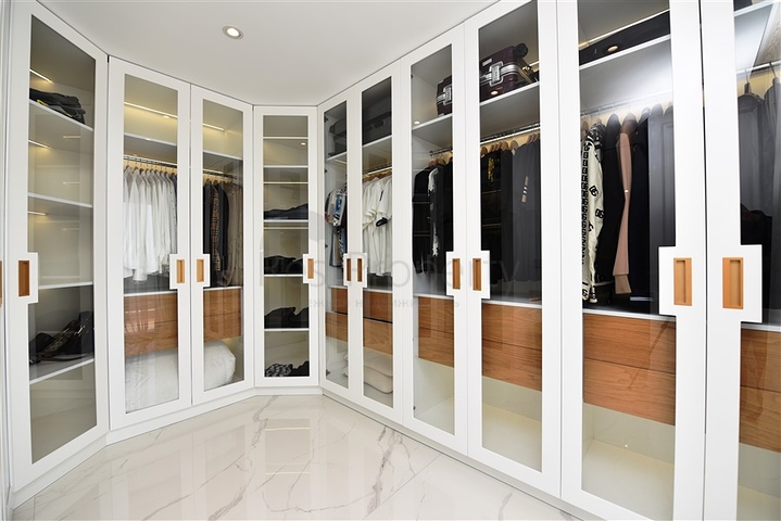 Rare in The Market - Beachfront luxury apt - 4 bedroom - Alanya Center 