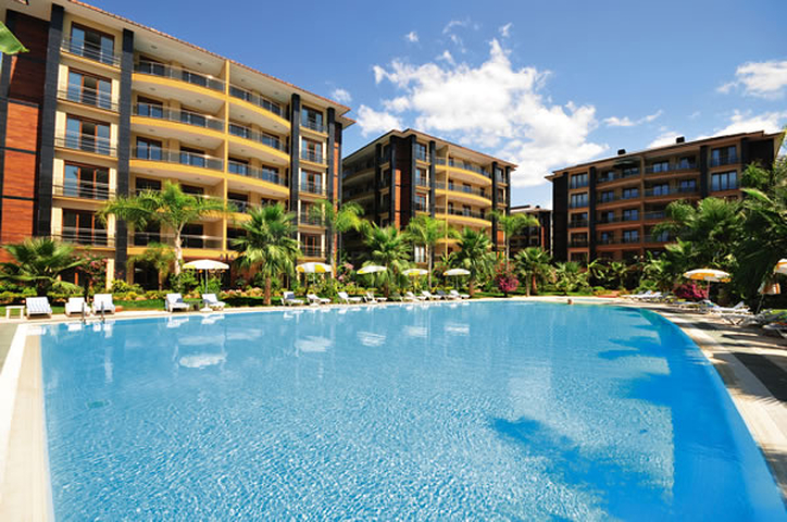 Rare in The Market - Beachfront luxury apt - 4 bedroom - Alanya Center 