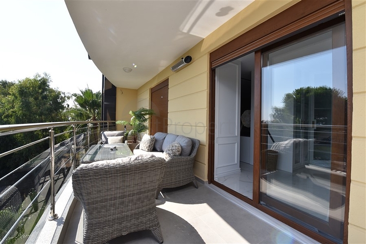 Rare in The Market - Beachfront luxury apt - 4 bedroom - Alanya Center 
