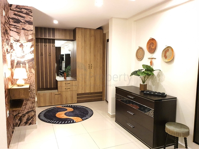 2+1 apartment with sea view in Cikcilli area