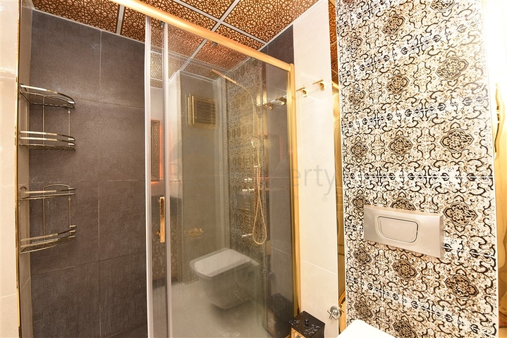 3+1 apartment near the sea in the center of Alanya