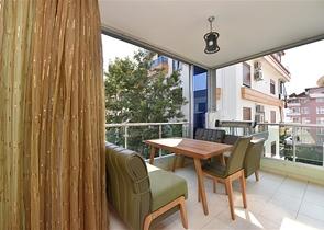 3+1 apartment near the sea in the center of Alanya