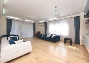 3+1 apartment near the sea in the center of Alanya