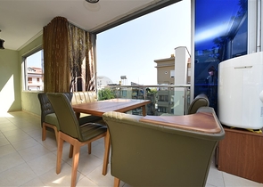 3+1 apartment near the sea in the center of Alanya