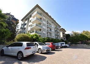 3+1 apartment near the sea in the center of Alanya