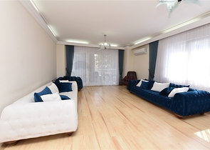 3+1 apartment near the sea in the center of Alanya