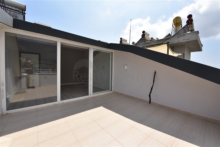 6+2 penthouse in Cikcilli area