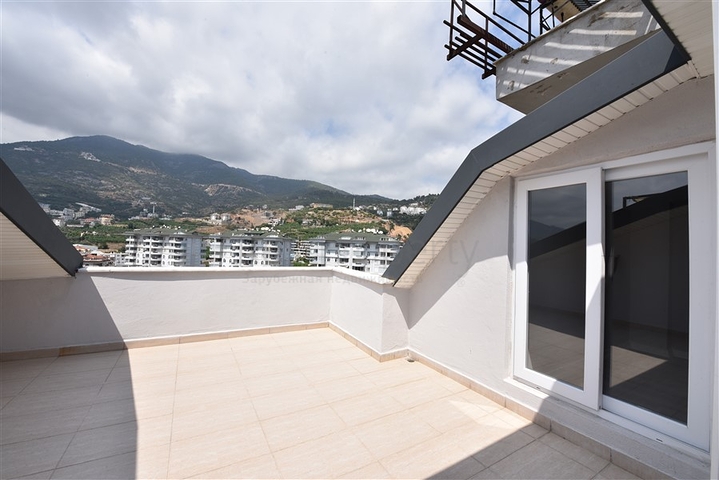 6+2 penthouse in Cikcilli area