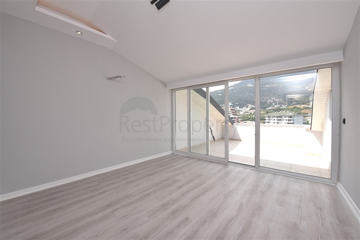 6+2 penthouse in Cikcilli area