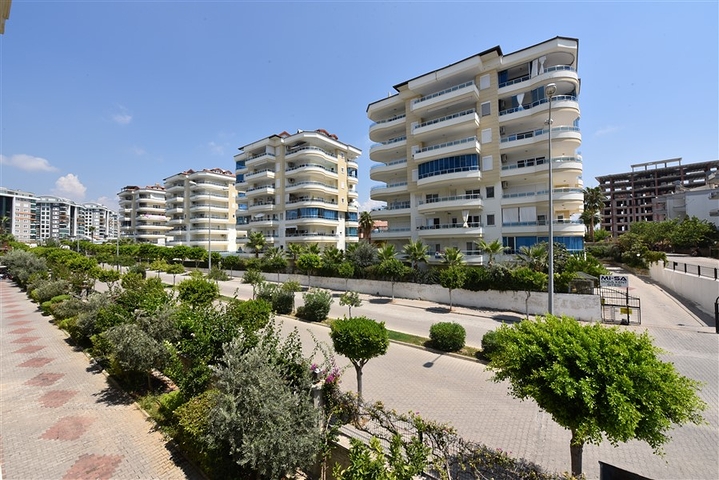 2+1 apartments in Avsallar district