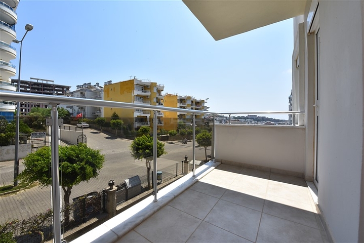 2+1 apartments in Avsallar district