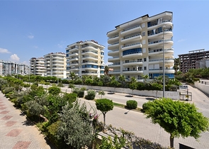 2+1 apartments in Avsallar district