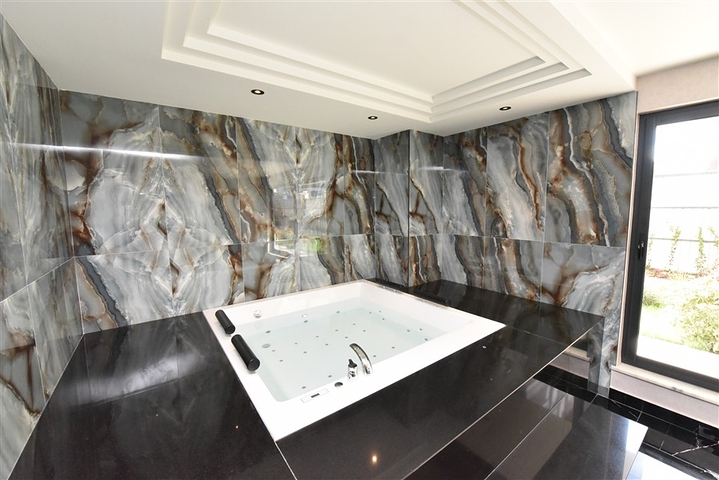 2+1 penthouse for rent in the center of Alanya 2+1 penthouse for rent in the center of Alanya