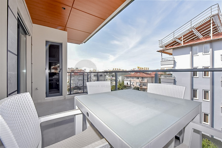 2+1 penthouse for rent in the center of Alanya 2+1 penthouse for rent in the center of Alanya