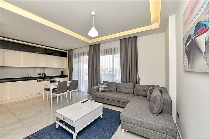 2+1 penthouse for rent in the center of Alanya 2+1 penthouse for rent in the center of Alanya