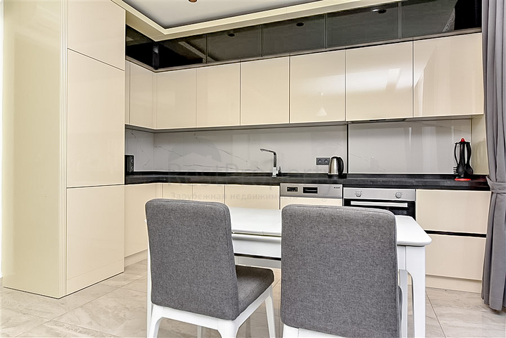 2+1 penthouse for rent in the center of Alanya 2+1 penthouse for rent in the center of Alanya