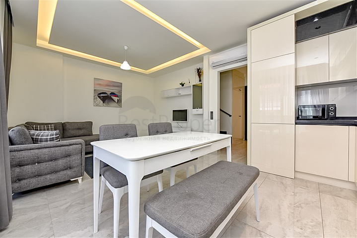 2+1 penthouse for rent in the center of Alanya 2+1 penthouse for rent in the center of Alanya