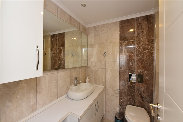 Apartment 2+1 in the very center of Oba