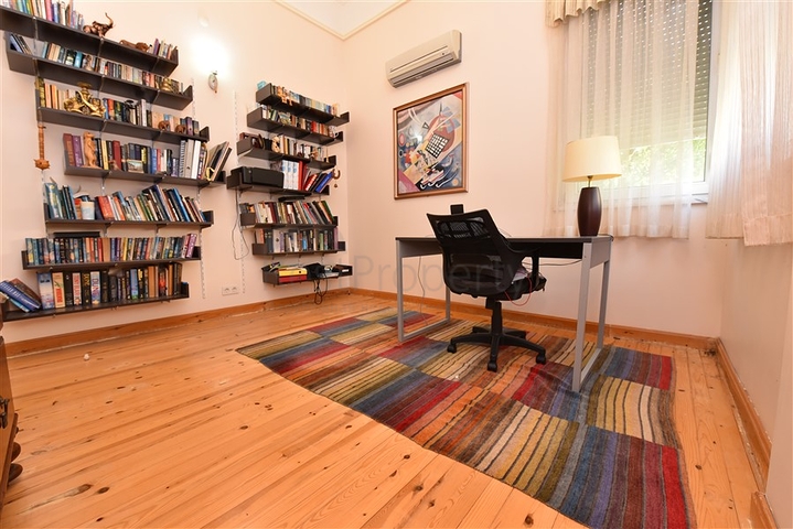 6+1 villa with separate kitchen in Kestel area 6+1 villa with separate kitchen in Kestel area