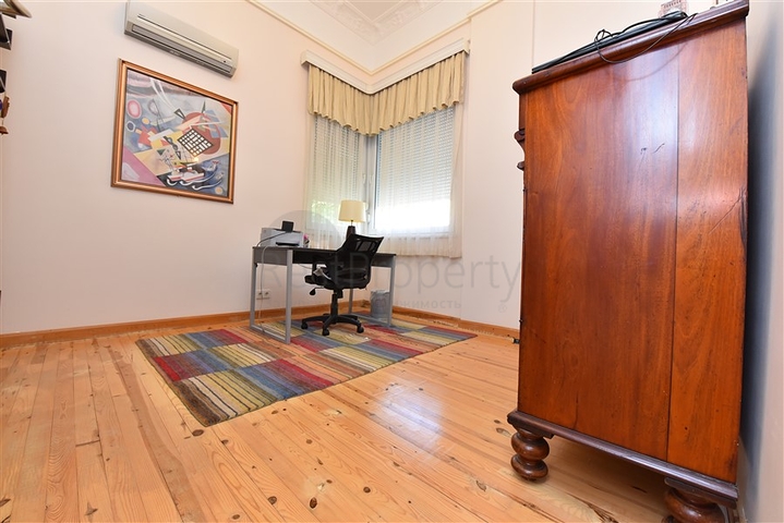 6+1 villa with separate kitchen in Kestel area 6+1 villa with separate kitchen in Kestel area